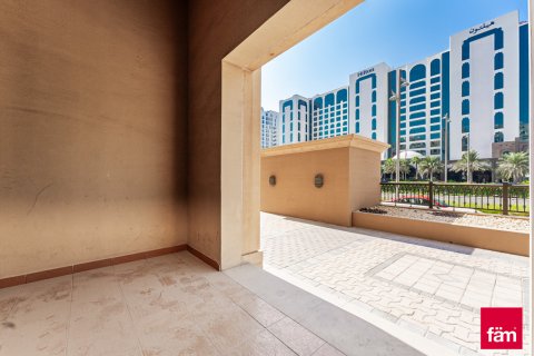 Townhouse in Palm Jumeirah, Dubai, UAE 3 bedrooms, 345.6 sq.m. № 625001 - photo 19
