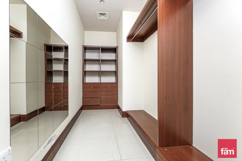 Townhouse in Palm Jumeirah, Dubai, UAE 3 bedrooms, 345.6 sq.m. № 625001 - photo 10