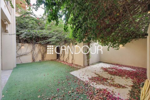 Apartament në Old Town, Dubai, Emiratet e Bashkuara Arabe 2 dhoma gjumi, 174.1 m2. № 572370 - Foto 16
