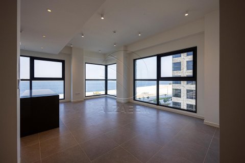 Apartment in Al Reem Island, Abu Dhabi, UAE 2 bedrooms, 117 sq.m. № 616033 - photo 8