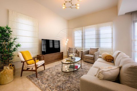 Řadový dům v Khalifa City, Abu Dhabi, SAE 2 ložnice, 123 m² Č.: 616034 - fotografie 3