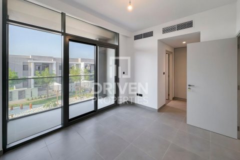 Townhouse in Arabian Ranches 3, Dubai, UAE 3 bedrooms, 189 sq.m. № 603527 - photo 12
