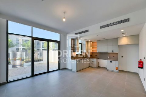 Townhouse in Arabian Ranches 3, Dubai, UAE 3 bedrooms, 189 sq.m. № 603527 - photo 1