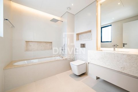 Vilë në Jumeirah Islands, Dubai, Emiratet e Bashkuara Arabe 5 dhoma gjumi, 576 m2. № 603524 - Foto 14
