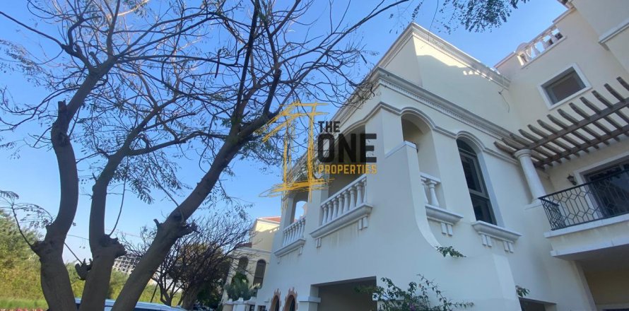 Vila v Al Hamra Village, Ras Al Khaimah, SAE 4 ložnice, 249.9 m² Č.: 584070