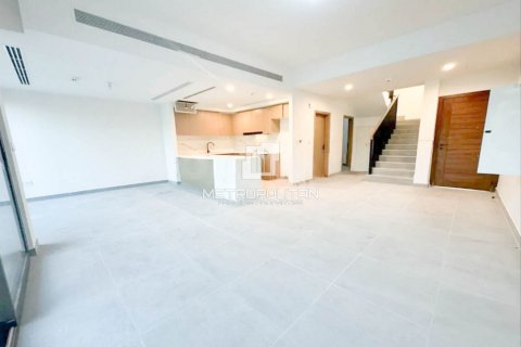 Dubai Land、Dubai、UAE にあるタウンハウスの賃貸物件 4ベッドルーム、216 m2、No593722 - 写真 2