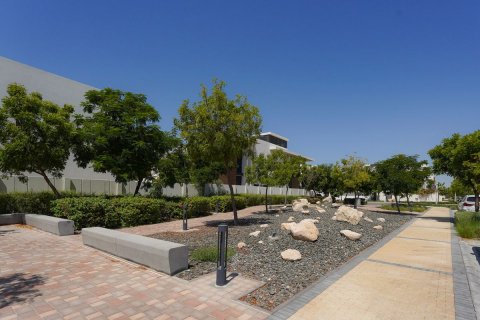 Müüa maa on the Yas Island, Abu Dhabi, AÜE: 734 m² Nr 594784 - pilt 4