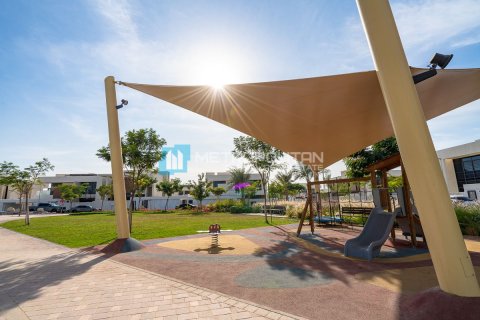 Müüa maa on the Yas Island, Abu Dhabi, AÜE: 734 m² Nr 594784 - pilt 3