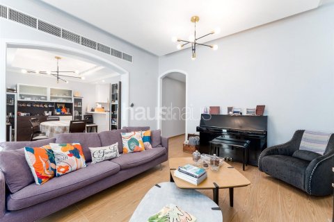 Villa in Arabian Ranches, Dubai, UAE 3 bedrooms, 238 sq.m. № 625393 - photo 4