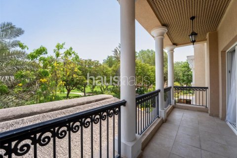 Vilë në Dubai Investment Park, Emiratet e Bashkuara Arabe 6 dhoma gjumi, 674 m2. № 625395 - Foto 28
