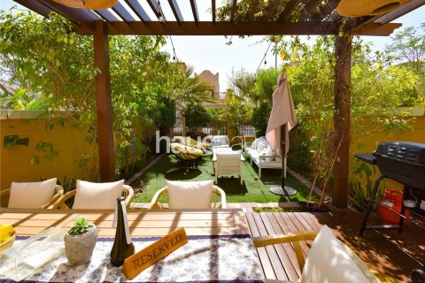 Townhouse in Jumeirah Village Triangle, Dubai, UAE 2 bedrooms, 152 sq.m. № 625534 - photo 18