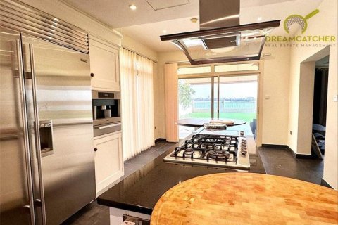 Зняти в оренду віллу в Al Hamra Village, Рас-эль-Хайма, ОАЕ 5 спалень, 626.5м2, № 588436 - фото 8