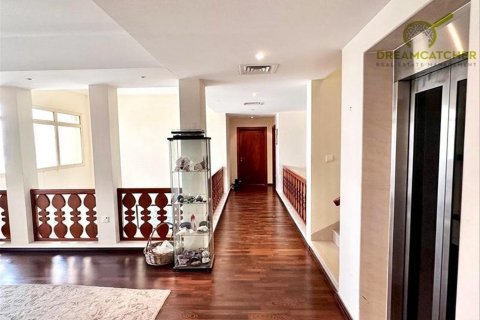 Зняти в оренду віллу в Al Hamra Village, Рас-эль-Хайма, ОАЕ 5 спалень, 626.5м2, № 588436 - фото 5