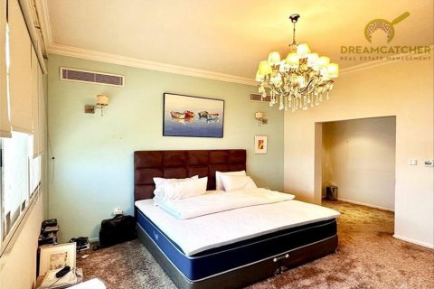 Зняти в оренду віллу в Al Hamra Village, Рас-эль-Хайма, ОАЕ 5 спалень, 626.5м2, № 588436 - фото 13