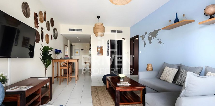 Apartament në Dubai Marina, Emiratet e Bashkuara Arabe 1 dhomë gjumi, 90 m2. № 603071