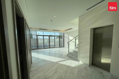 Villa zur Miete in Dubai, VAE 4 Schlafzimmer, 570 m2 Nr. 624959 - Foto 7