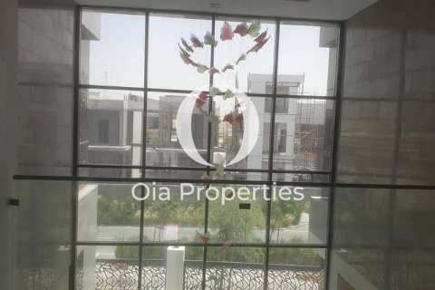 Снять в аренду виллу на Остров Яс, Абу-Даби, ОАЭ 5 спален, 581м2, № 619472 - фото 5