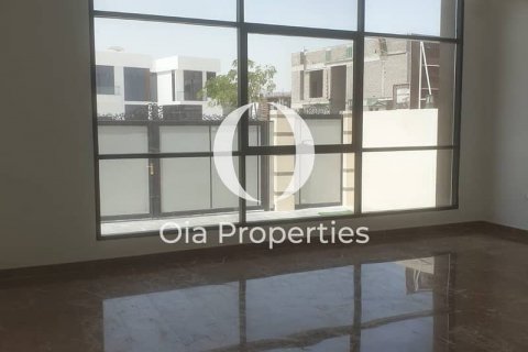Снять в аренду виллу на Остров Яс, Абу-Даби, ОАЭ 5 спален, 581м2, № 619472 - фото 6