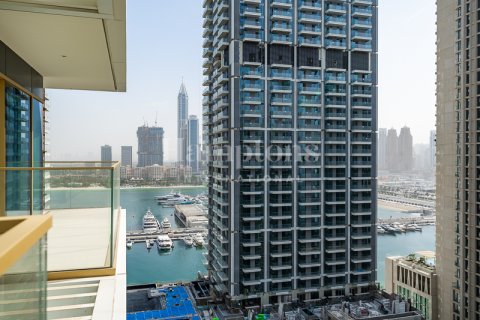 Apartment in Dubai Harbour, UAE 2 bedrooms, 116.49943297 sq.m. № 583788 - photo 22