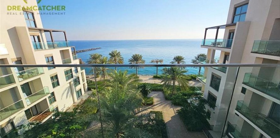 Sharm, Fujairah, UAE의 아파트 침실 3개, 120.7제곱미터 번호 588411