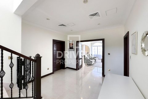 Vilë në Palm Jumeirah, Dubai, Emiratet e Bashkuara Arabe 5 dhoma gjumi, 682 m2. № 603576 - Foto 16