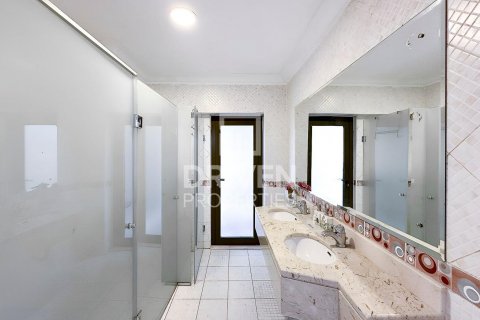 Vilë në Palm Jumeirah, Dubai, Emiratet e Bashkuara Arabe 5 dhoma gjumi, 682 m2. № 603576 - Foto 13