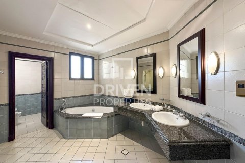 Vilë në Palm Jumeirah, Dubai, Emiratet e Bashkuara Arabe 5 dhoma gjumi, 682 m2. № 603576 - Foto 22