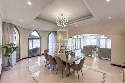 Vilë në Palm Jumeirah, Dubai, Emiratet e Bashkuara Arabe 5 dhoma gjumi, 682 m2. № 603576 - Foto 3