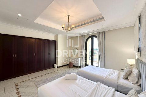 Vilë në Palm Jumeirah, Dubai, Emiratet e Bashkuara Arabe 5 dhoma gjumi, 682 m2. № 603576 - Foto 12