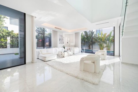 Vilë në Al Barari, Dubai, Emiratet e Bashkuara Arabe 5 dhoma gjumi, 585 m2. № 603577 - Foto 3