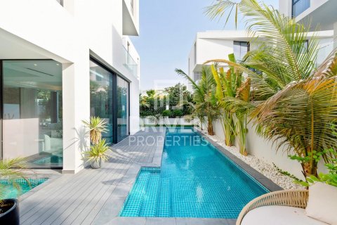 Vilë në Al Barari, Dubai, Emiratet e Bashkuara Arabe 5 dhoma gjumi, 585 m2. № 603577 - Foto 25