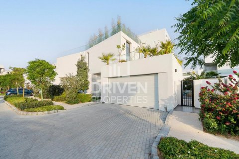 Vilë në Al Barari, Dubai, Emiratet e Bashkuara Arabe 5 dhoma gjumi, 585 m2. № 603577 - Foto 27