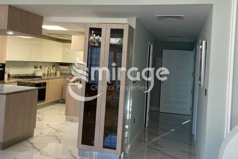 Vilë në Al Reef, Abu Dhabi, Emiratet e Bashkuara Arabe 5 dhoma gjumi, 273.4 m2. № 574305 - Foto 12