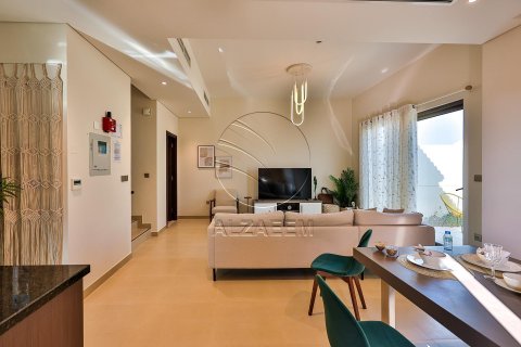 Σπίτι σε Khalifa City, Abu Dhabi, ΗΑΕ 2 υπνοδωμάτια, 123 τ.μ. Αρ. 616004 - φωτογραφία 2