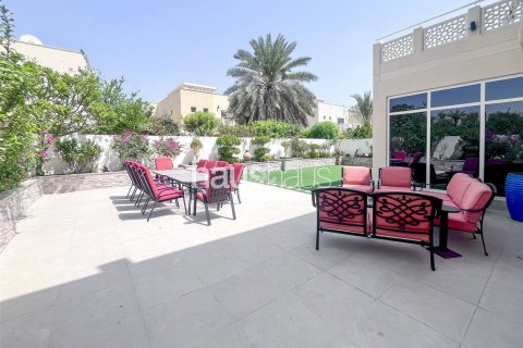Βίλα σε Meadows, Dubai, ΗΑΕ 4 υπνοδωμάτια, 376 τ.μ. Αρ. 626689 - φωτογραφία 14