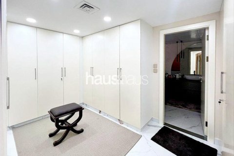 Vila v Meadows, Dubai, SAE 4 ložnice, 381 m² Č.: 626690 - fotografie 16