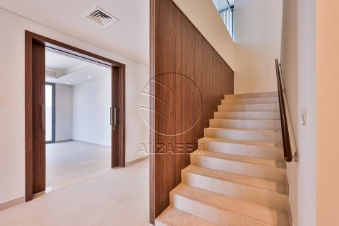 Villa sa Saadiyat Island, Abu Dhabi, UAE 4 silid-tulugan, 539 sq.m. № 615781 - larawan 8