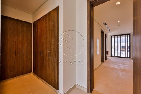 Villa sa Saadiyat Island, Abu Dhabi, UAE 4 silid-tulugan, 539 sq.m. № 615781 - larawan 14
