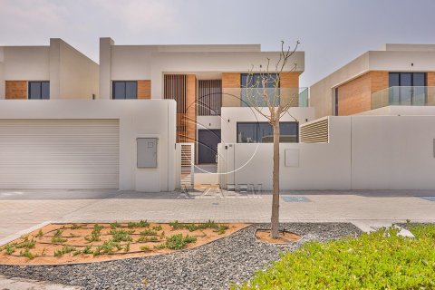 Villa sa Saadiyat Island, Abu Dhabi, UAE 4 silid-tulugan, 539 sq.m. № 615781 - larawan 1