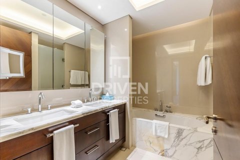 Apartament në Downtown Dubai (Downtown Burj Dubai), Dubai, Emiratet e Bashkuara Arabe 2 dhoma gjumi, 158 m2. № 601042 - Foto 11