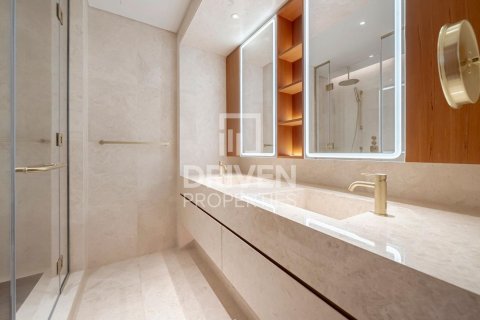 Apartment in Palm Jumeirah, Dubai, UAE 3 bedrooms, 182 sq.m. № 601033 - photo 7