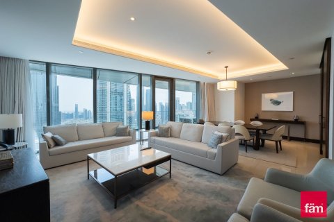 Apartment in Downtown Dubai (Downtown Burj Dubai), UAE 3 bedrooms, 225.5 sq.m. № 502662 - photo 4