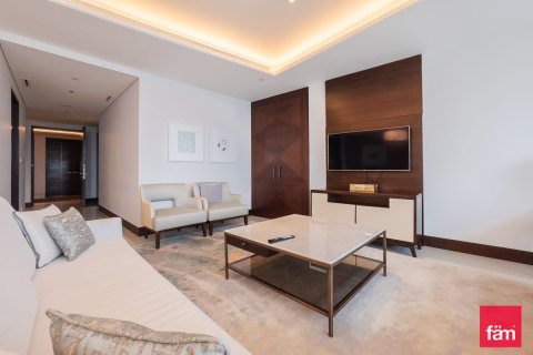 Apartment in Downtown Dubai (Downtown Burj Dubai), UAE 3 bedrooms, 225.5 sq.m. № 502662 - photo 7