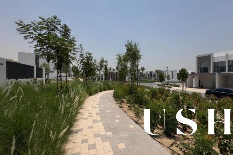 Dubai Land、Dubai、UAE にあるタウンハウスの賃貸物件 3ベッドルーム、161 m2、No623706 - 写真 13