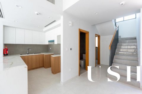Dubai Land、Dubai、UAE にあるタウンハウスの賃貸物件 3ベッドルーム、161 m2、No623706 - 写真 15