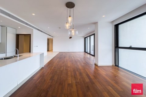 Huoneisto Al Wasl, Dubai, Arabiemiraatit 3 makuuhuonetta, 209.2 m2 № 622330 - kuva 3