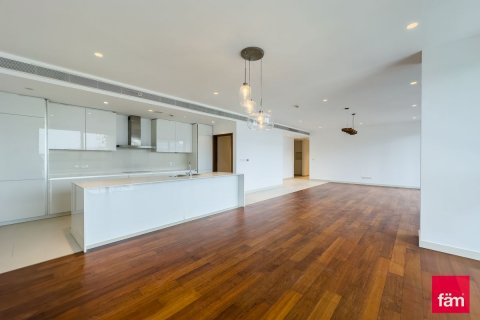 Huoneisto Al Wasl, Dubai, Arabiemiraatit 3 makuuhuonetta, 209.2 m2 № 622330 - kuva 4