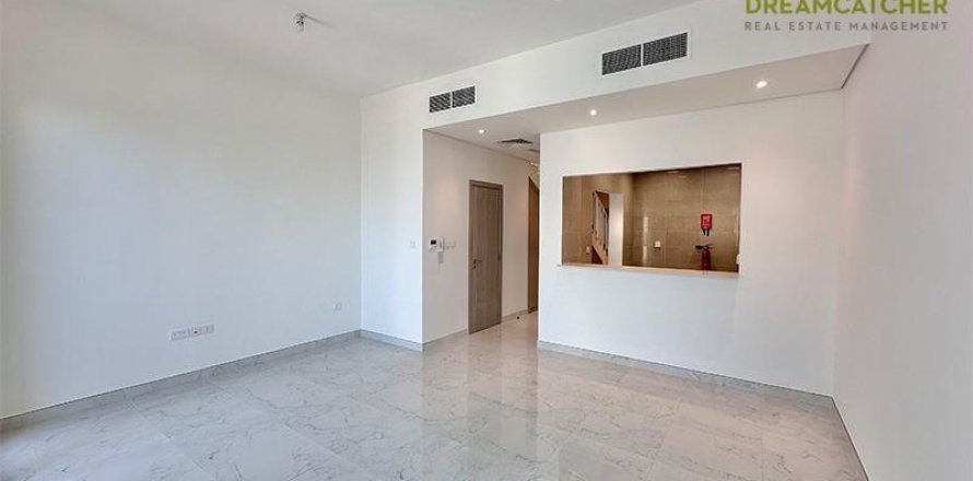 Shtëpi në qytet në Mina Al Arab, Ras Al Khaimah, Emiratet e Bashkuara Arabe 2 dhoma gjumi, 152.6 m2. № 588770