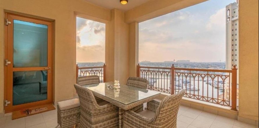 Apartament në Palm Jumeirah, Dubai, Emiratet e Bashkuara Arabe 2 dhoma gjumi, 161 m2. № 628646