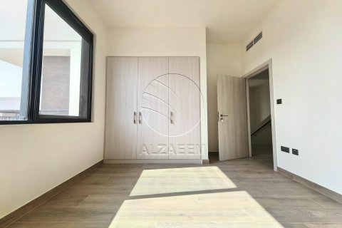 Зняти в оренду віллу на Остров Яс, Абу-Даби, ОАЕ 4 спальні, 210м2, № 615492 - фото 9